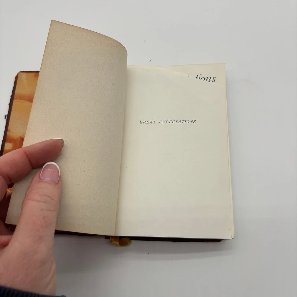 Great‎ Expectations Charles Dickens Thomas Nelson and Sons Vintage Pocket Book